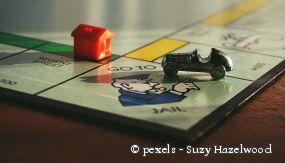 Gesellschaftsspiele gemeinsam mit der Familie (Foto: pexels - Suzy Hazelwood)