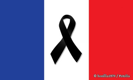 Wir denken voller Trauer und Mitgefühl an die betroffenen Familien in Paris. © bonilla1879 / Fotolia