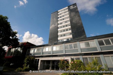 Kreishaus (Foto: Amt für Presse- und Öffentlichkeitsarbeit, Kreis Paderborn)