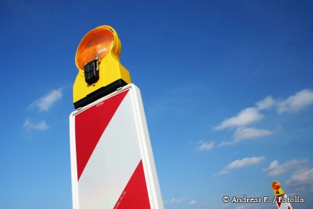 Baustellenbarke © Andreas F. / Fotolia