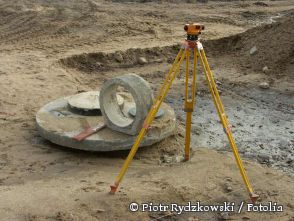 Vermessungsgeräte © Piotr Rydzkowski / Fotolia