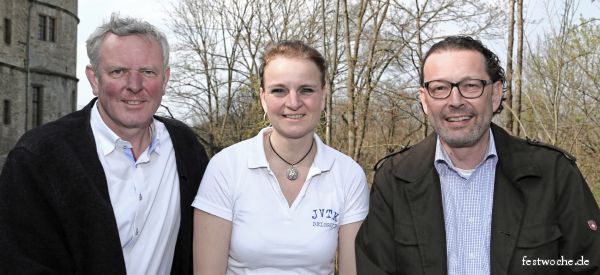 Musisches Leitungungsteam der 33. Internationalen Jugendfestwoche Wewelsburg