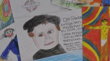 Mail-Art mit Martin Luther: Noch bis zum 30. Juni können selbst gestaltete Postkarten zum Thema „Luther 2017 – 500 Jahre Reformation“ an das Kreismuseum Wewelsburg gesandt werden