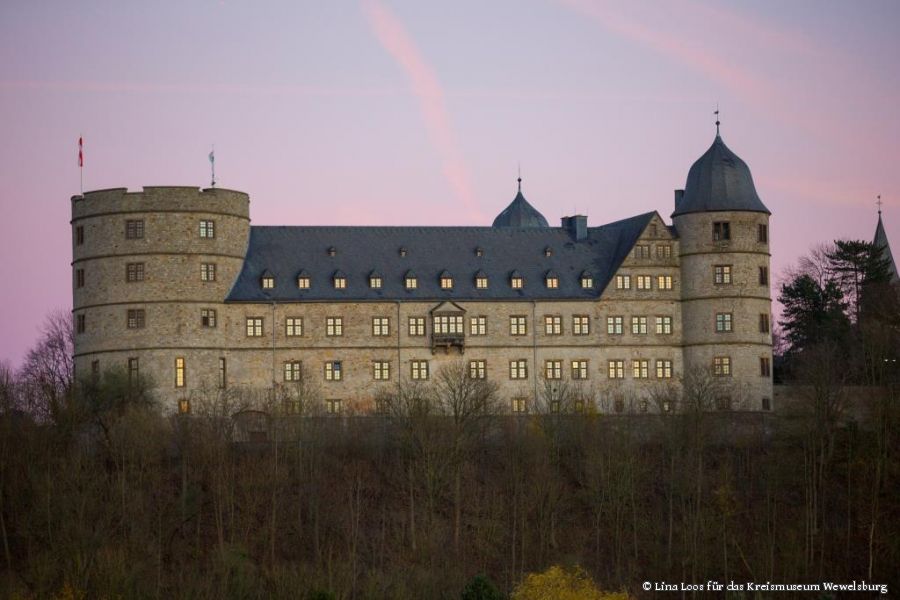 Die Wewelsburg im Sonnenuntergang. 