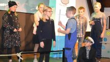 Helden gesucht – Kinder machen Theater