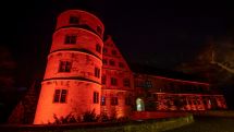 Illuminierte Wewelsburg lädt zum besinnlichen Spaziergang ein