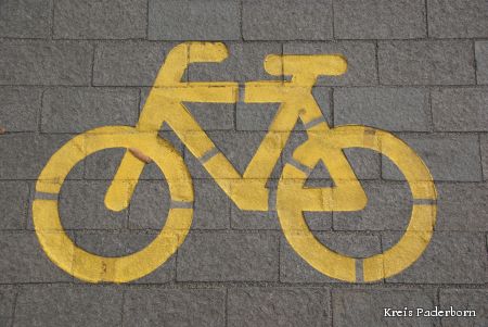 Rad- und Gehweg in Mantinghausen (Foto: ©Pexels)