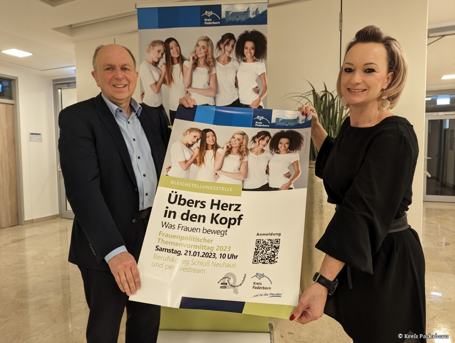 Landrat Christoph Rüther und die Gleichstellungsbeauftragte des Kreises Paderborn, Simone Böhmer laden zum Frauenpolitischen Themenvormittag 2023 ein. 