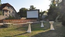 Open Air Kino in historischer Kulisse