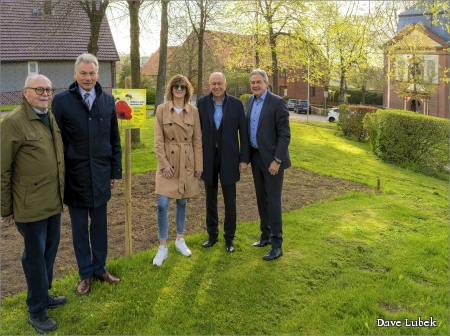 Unterstützen die Aktion gegen das Insektensterben und für farbenfrohe Blühflächen