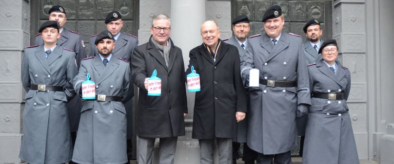 Spenden für die Arbeit des Volksbundes
