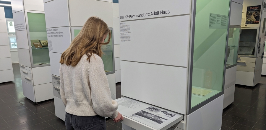 Biografien von SS-Männern in Wewelsburg zeigen, dass der Terror ein bürgerliches Gesicht hatte. (© Kreismuseum Wewelsburg)