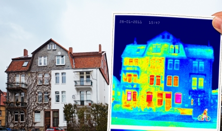 Mit Fördergeldern des Landes NRW Wohngebäude modernisieren © Adobe.stock.com - Ingo Bartussek