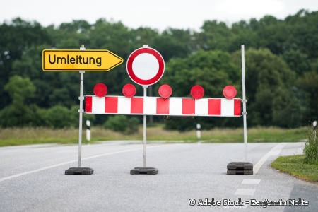 Vollsperrung der K61 Westenholz © Adobe Stock - Benjamin Nolte