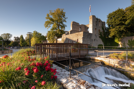 Die Burgruine in Bad Lippspringe – eine von vielen Sehenswürdigkeiten im Kreis Paderborn, die viele Gäste im vergangenen Jahr angelockt haben und dem Tourismus in der Region ein Rekordjahr beschert haben. (© Martin Davies)
