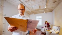 Erinnerung an Zwangsmigration und NS-Verbrechen