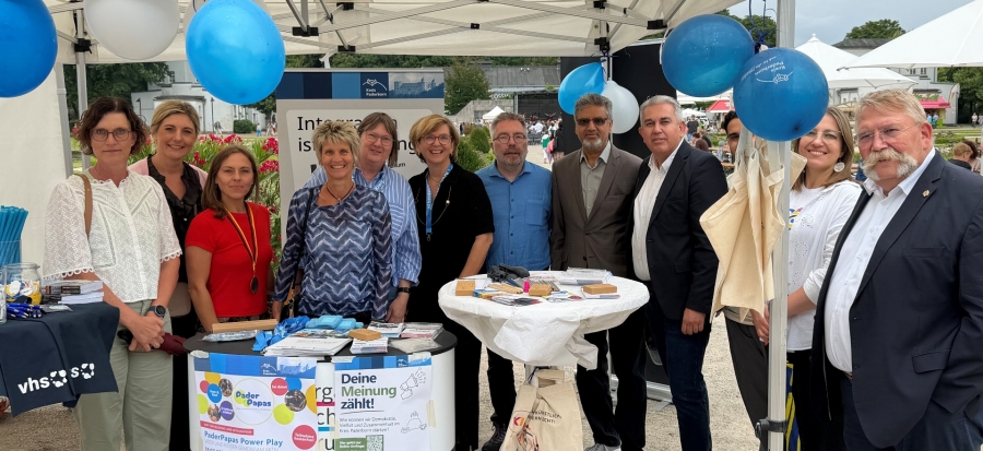 Kommunales Integrationszentrum beim 29. Internationalen Fest der Begegnung Copyright: Oxana Schlidt, Stadt Paderborn