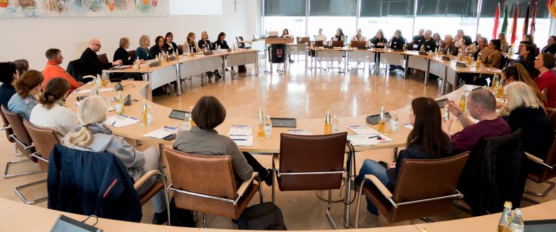 Für eine bedarfsgerechte Unterstützung behinderter Menschen