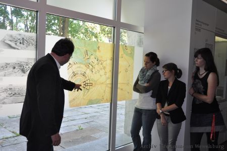 Bebauungsplan der SS-Burganlage und der Siedlung Wewelsburg mit eingetragenen Parzellen des Dorfes, Hermann Bartels im Februar 1944 (Foto: Archiv  Kreismuseum Wewelsburg)