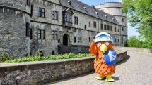 Holli meets Falko – Maskottchen treffen aufeinander