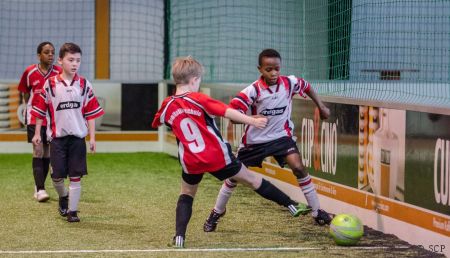 Kämpften bei den Kreismeisterschaften der Grundschulen um den Sieg: Die Schüler der Bonifatiusschule. (Foto: SCP)