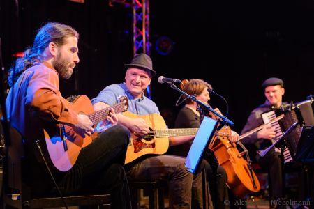 Die Grenzgänger v.l.n.r. Frederic Drobnjak, Michael Zachcial,  Annette Rettich, Felix Kroll  gastieren am Freitag, 29. Januar in der Wewelsburg (Foto Alexander Nichelmann)