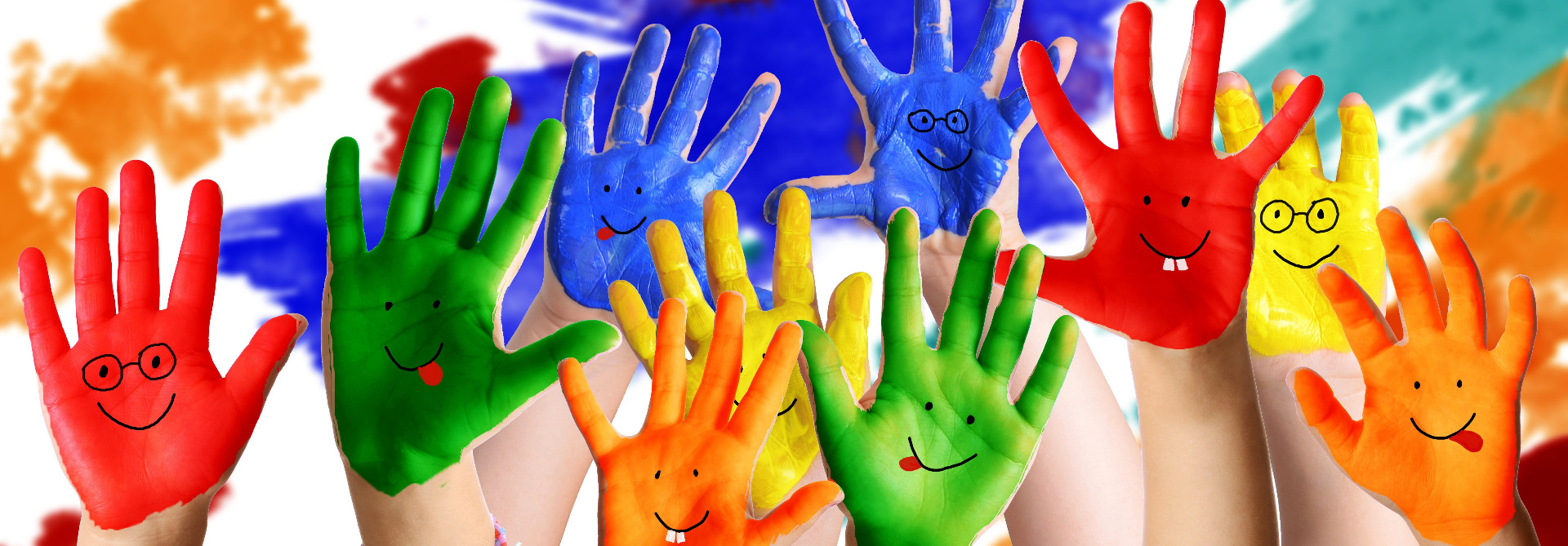 Bild mit bunten Händen